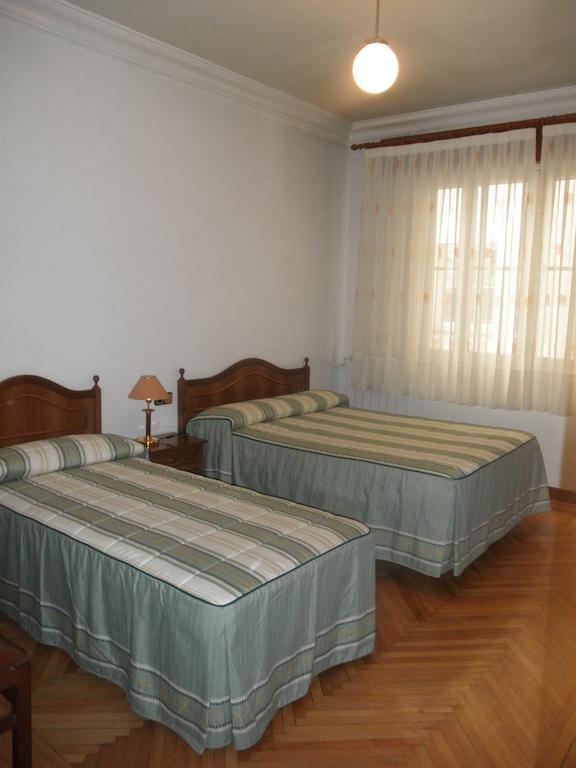 Hostal Los Andes Madrid Chambre photo