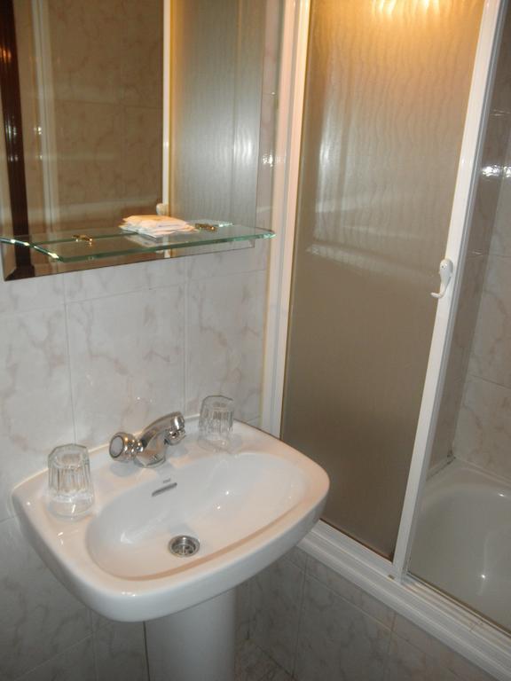 Hostal Los Andes Madrid Extérieur photo