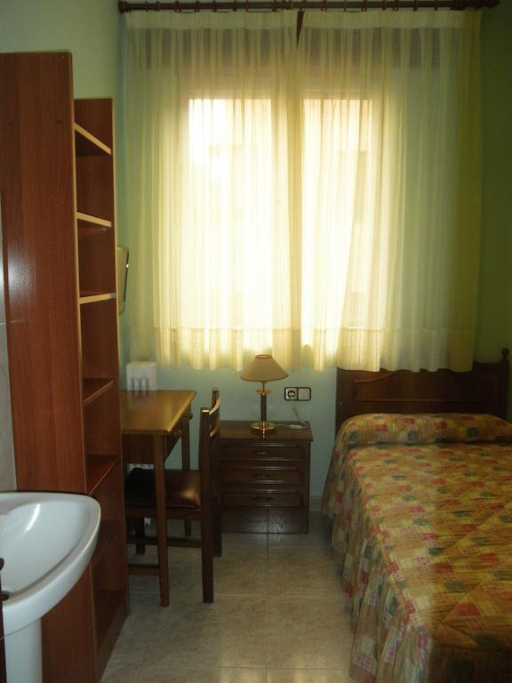 Hostal Los Andes Madrid Extérieur photo