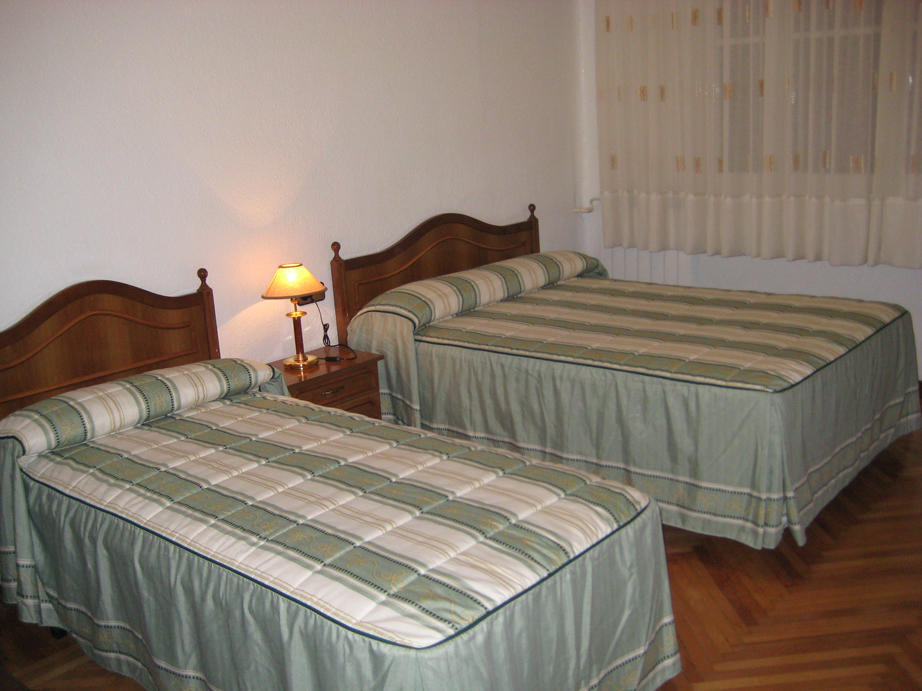 Hostal Los Andes Madrid Chambre photo