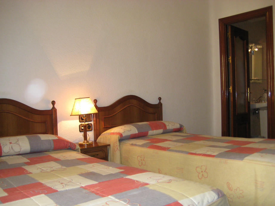 Hostal Los Andes Madrid Chambre photo